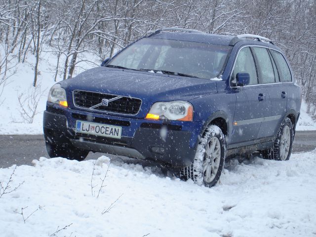 Volvo xc90 snow performance