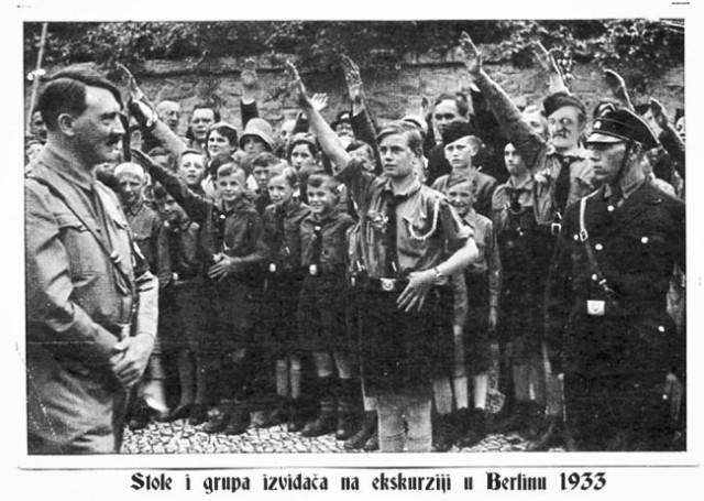 Stole Vole i grupa izviđača iz Šiljegovca na ekskurziji u Berlinu 1933. godine.