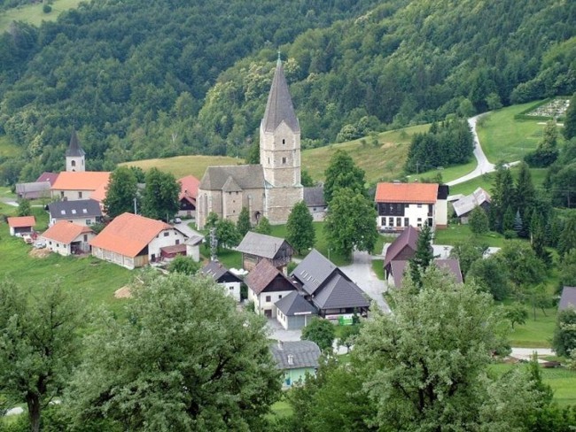 Naselje Svetina nad Štorami