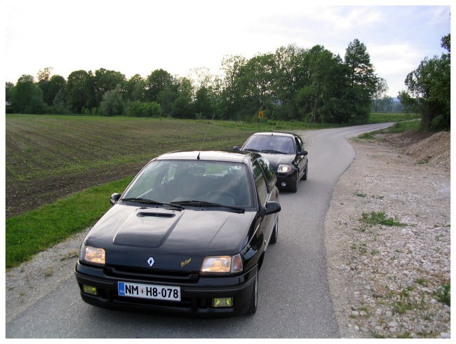 Clio RS vs 16V - foto povečava