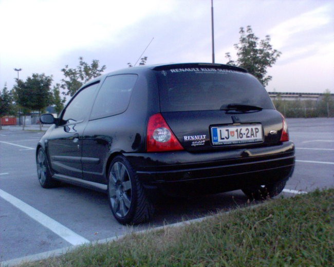 Clio RS luči - foto povečava