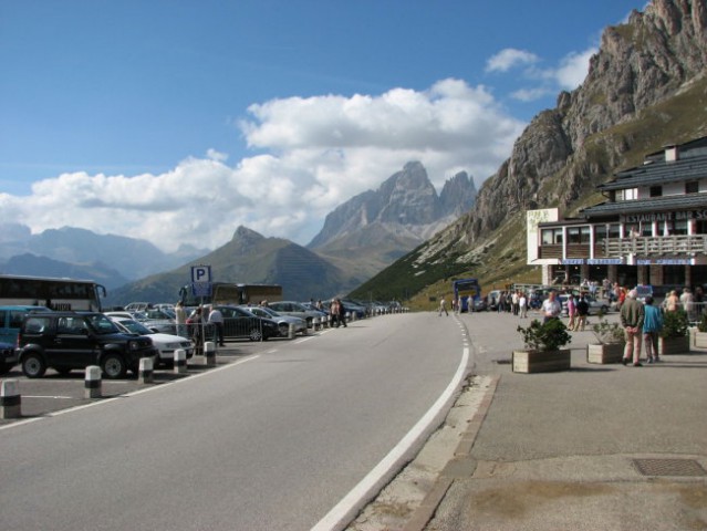 Passo Pordoi, Dolomiti, I (21.9.2006)