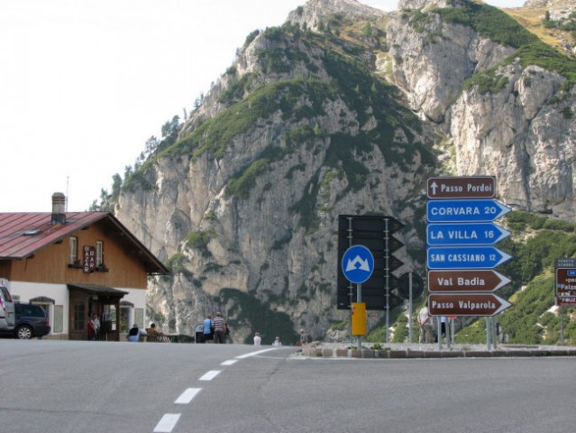 Passo Falzarego, Dolomiti, I (21.9.2006)