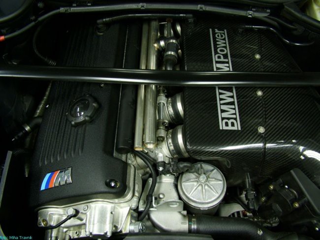BMW M3 CSL  - foto povečava