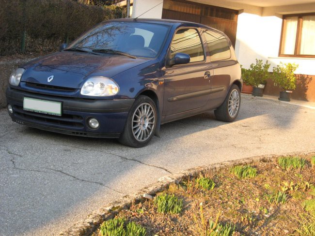 Clio 1.6 16v - foto povečava