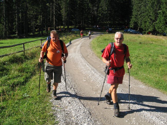 Dom na Smrekovcu-Vrh Smrekovca(1577m)-Krnes-K - foto povečava