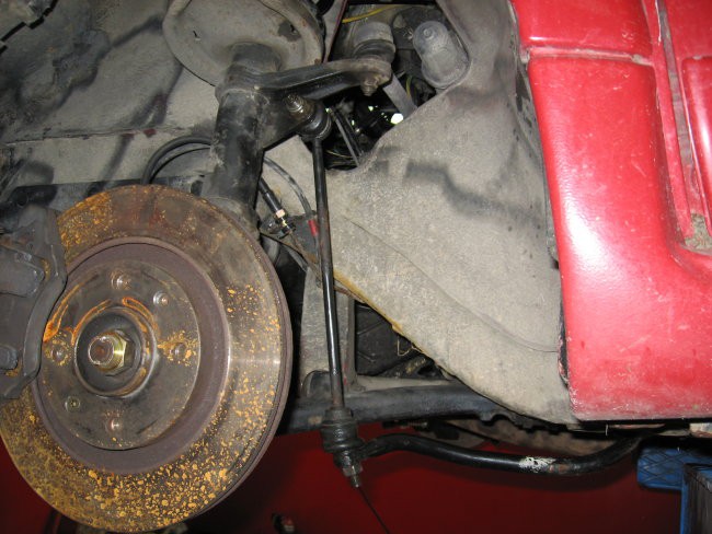  Amortizer od Peugeot 106 Rallye z vložki Bilstein B8 mono-tube in zavorni sistem - čeljus