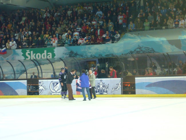 SALZBURG-LA KINGS 25.9.2007 - foto povečava