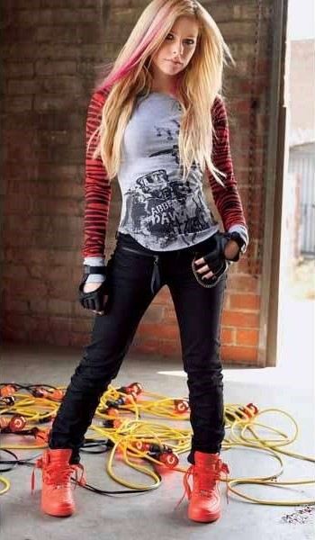 Avril Lavigne - Abbey Dawn - foto povečava