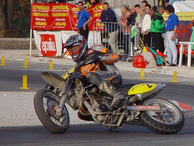 SuperMoto Domzale 2002 - foto povečava