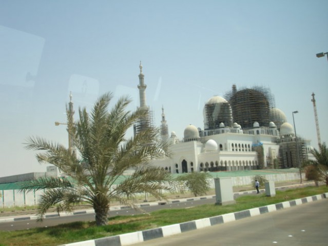 That will be the biggest mosque in the world (for 5000 people)