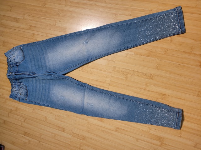Jeans hlače št. 146