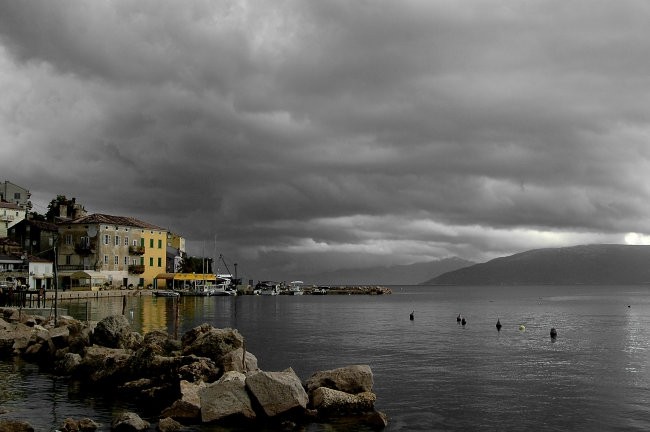 CRES - foto povečava