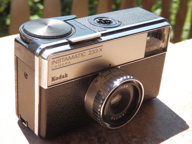 Kodak Instamatic 233-x