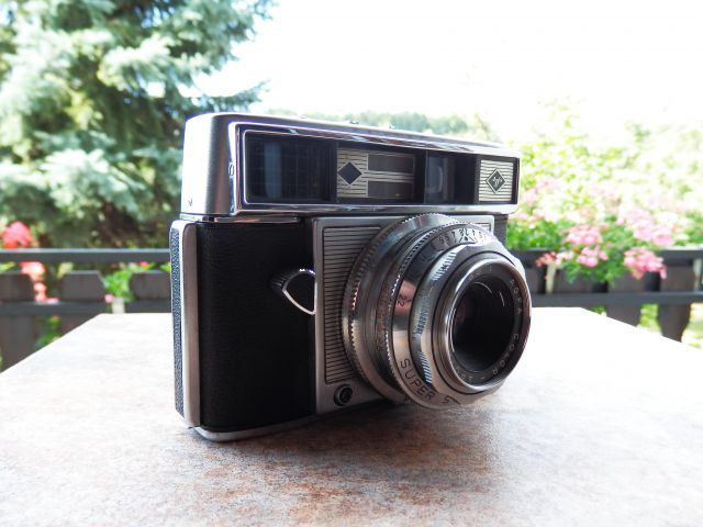Kodak Brownie six-20