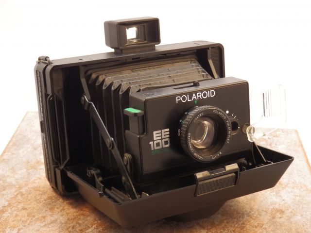 Polaroid EE 100 special Land camera
