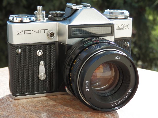 Zenit EM (1977)