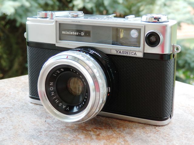 Yashica Minister -D (1963)