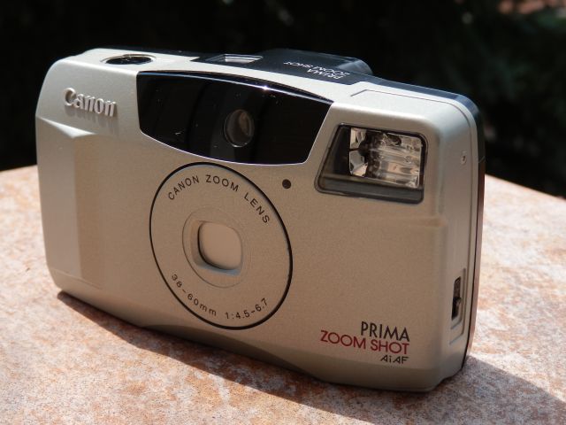 Canon Prima Zoom Shot (1995-)