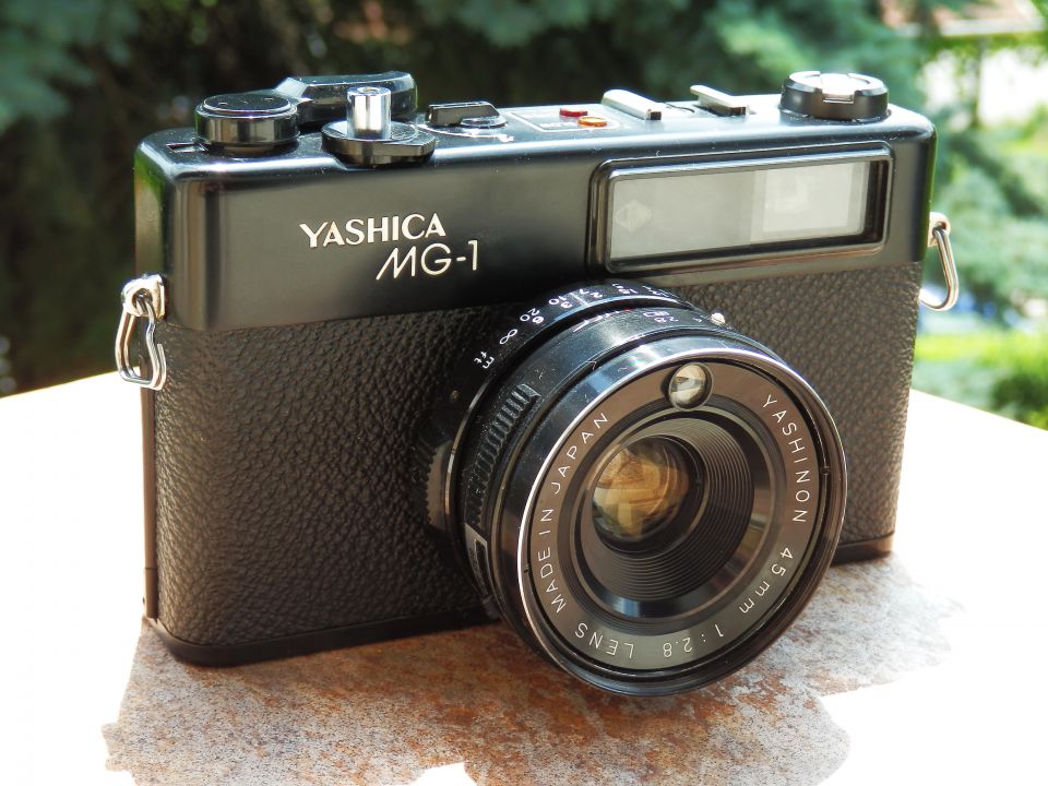 Yashica MG-1 (1975-)