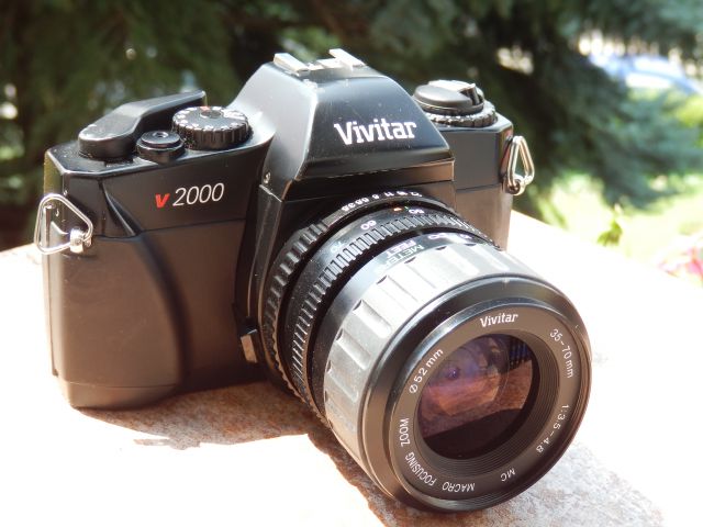 Vivitar V2000 (1980-)