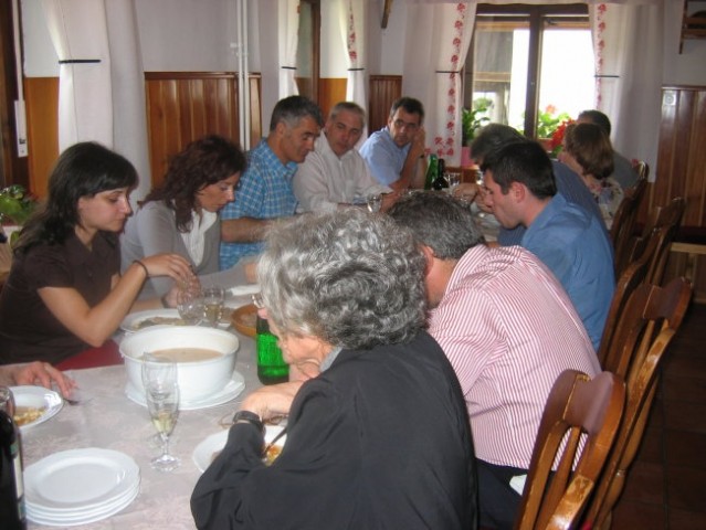 Lunch - culinary specialities of the Gorenjska region on the tourist farm POVŠIN in Selo n