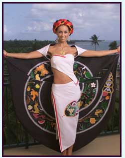 Maribel De La Fuente - Jacqueline Bracamontes - foto