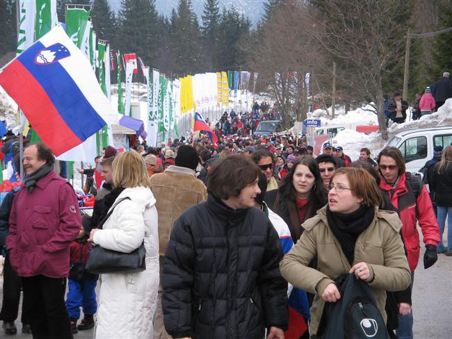 PLANICA 2006 -Poleti 18. marec 2006-ŠD GORENJ - foto povečava