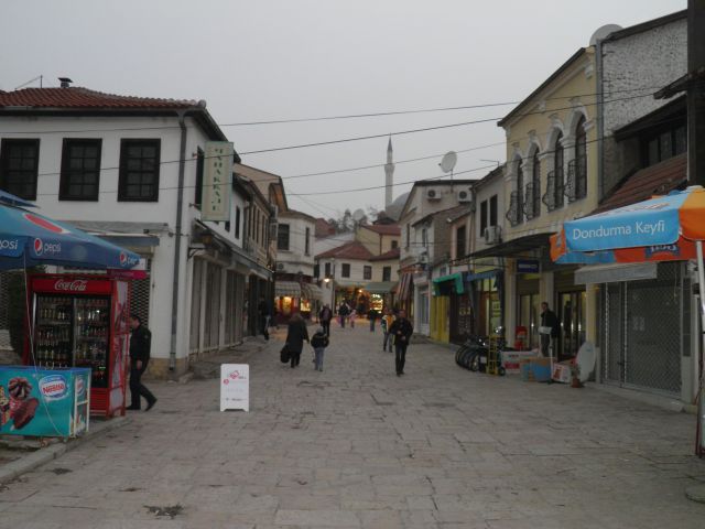 Skopje in kanjon Matka - foto