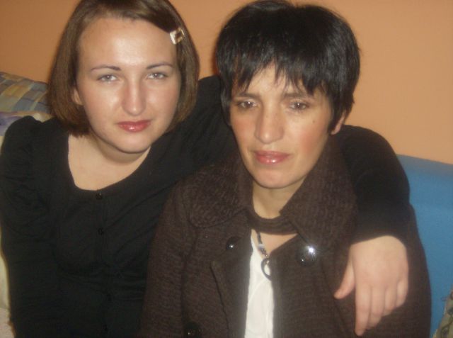 ZEHRA&AMELA DECEMBAR 2009 - foto