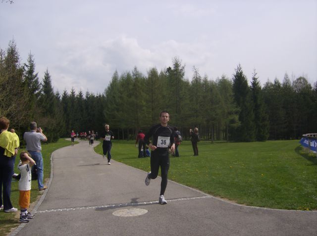 2 tek in mali maraton brdo 24.04.2010 - foto