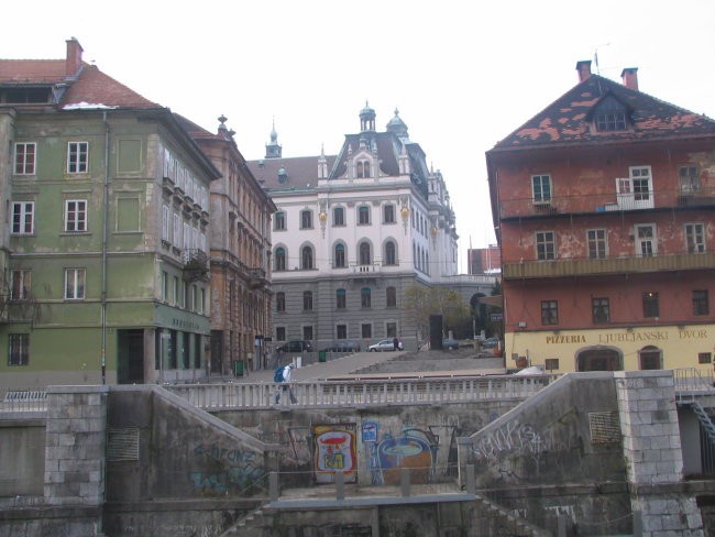 IZLET V LJUBLJANO 17.12.05 - foto povečava