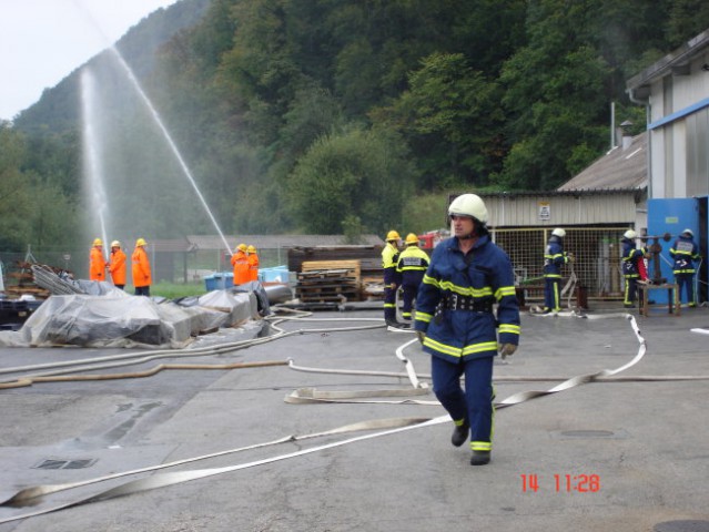 Mokra vaja v mesecu požarne varnosti 2008 - foto