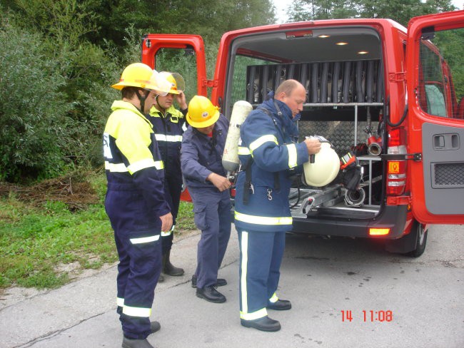 Mokra vaja v mesecu požarne varnosti 2008 - foto povečava