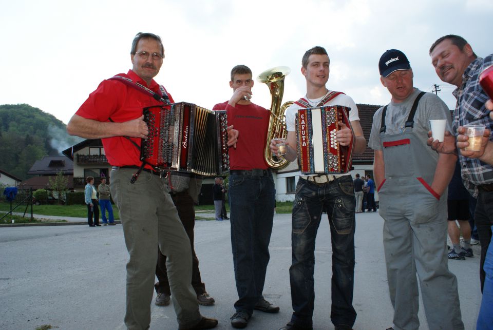 Postavitev mlaja - foto povečava