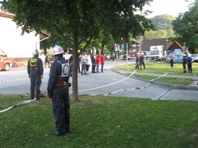 Prevzem avtomobila, blagoslov slike in tekmov - foto povečava