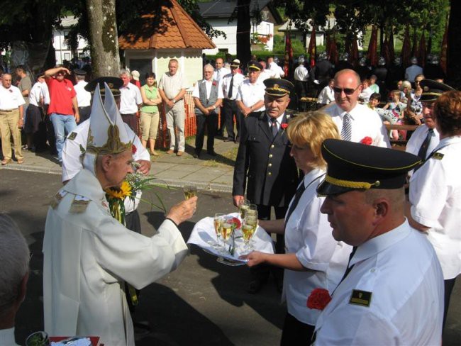 Prevzem avtomobila, blagoslov slike in tekmov - foto povečava