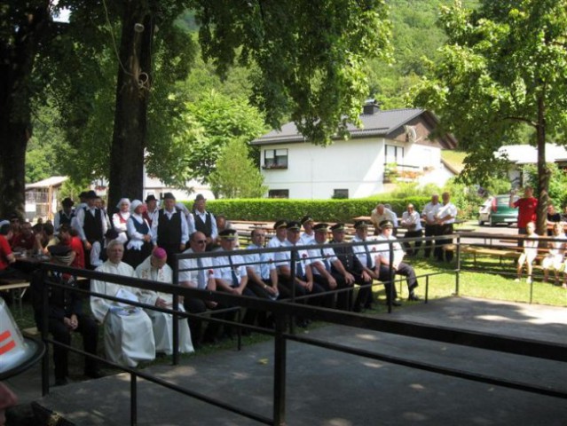 Prevzem avtomobila, blagoslov slike in tekmov - foto