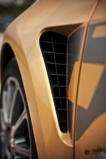 Clio RS R27 - foto
