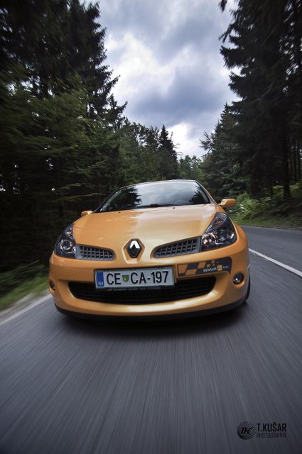 Clio RS R27 - foto