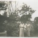 V botaniskem vrtu - Sydney - Helva Boris in Hilde - September 1951.jpg