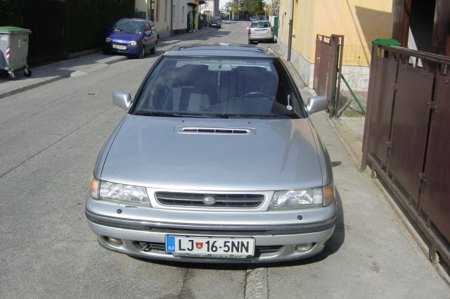 Subaru Legacy 2.0 Turbo - foto