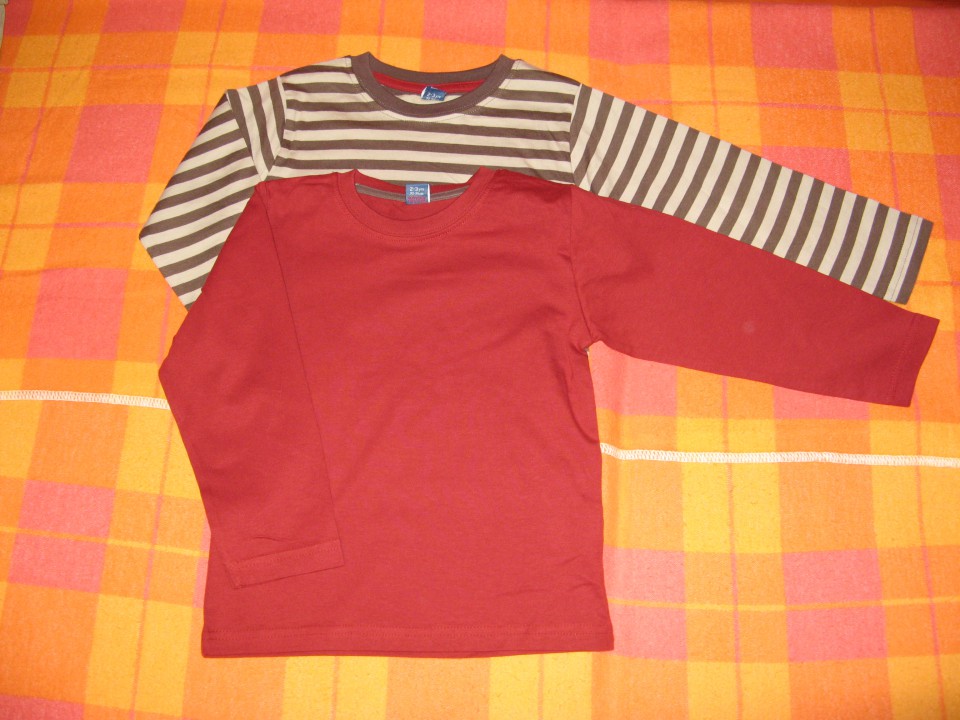 9-12m in 12-18m, 10€ obe skupaj