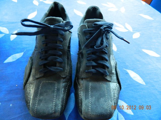 čevlji za fanta št.40, nošeni, cena 4€