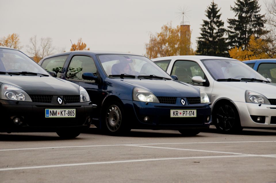 RS srečanje 5.11.2011 Renault klub Slovenija - foto povečava