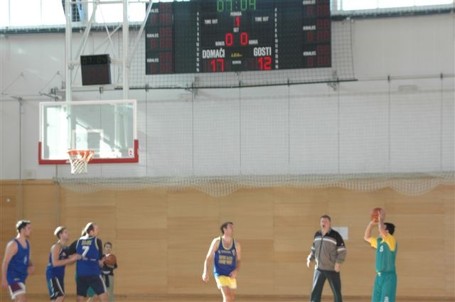 Vrhniška košarkaška trim liga 2005 - foto