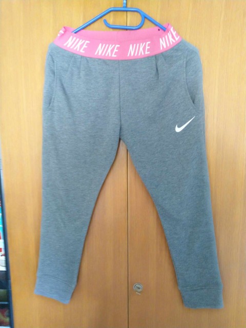 Nike M (137-146) - foto