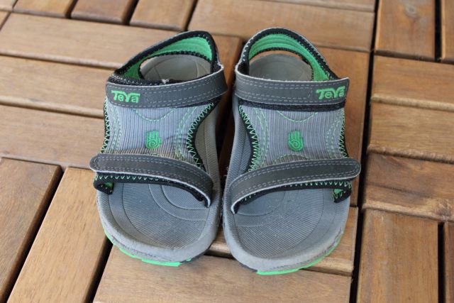 TEVA SANDALI