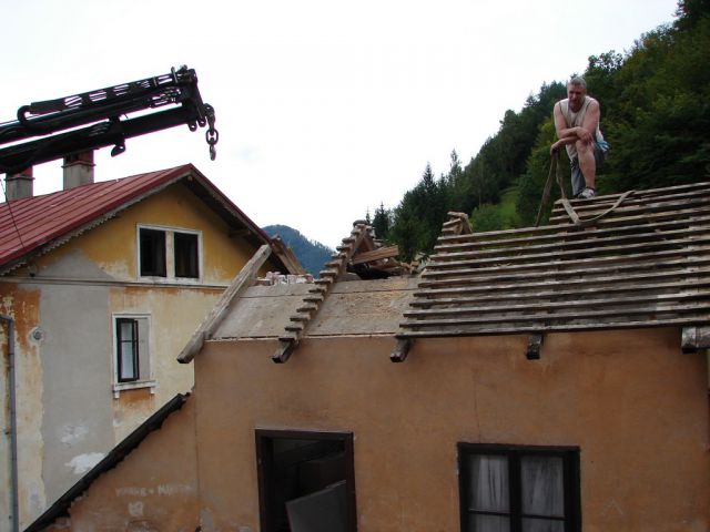 Odkrivanje strehe - foto