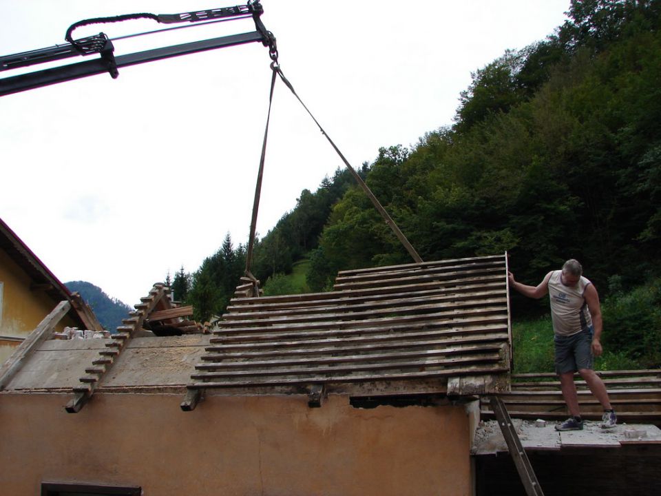 Odkrivanje strehe - foto povečava